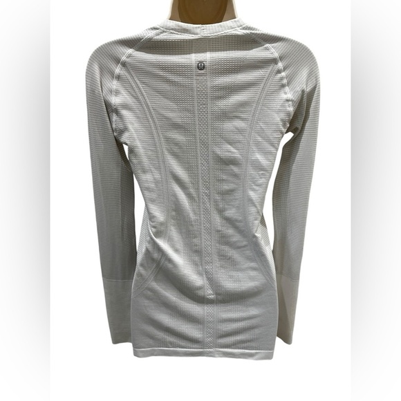 Lululemon Swiftly Tech Long Sleeve Crew READ - Picture 11 of 11
